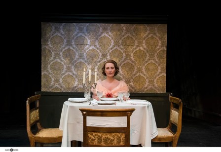 ΓΥΑΛΙΝΟΣ ΚΟΣΜΟΣ ΕΛΕΝΗ ΣΚΟΤΗ ΔΗΜΗΤΡΗΣ ΚΑΤΑΛΕΙΦΟΣ - ΘΕΜΙΣ ΜΠΑΖΑΚΑ ΘΕΑΤΡΟ ΕΜΠΟΡΙΚΟΝ